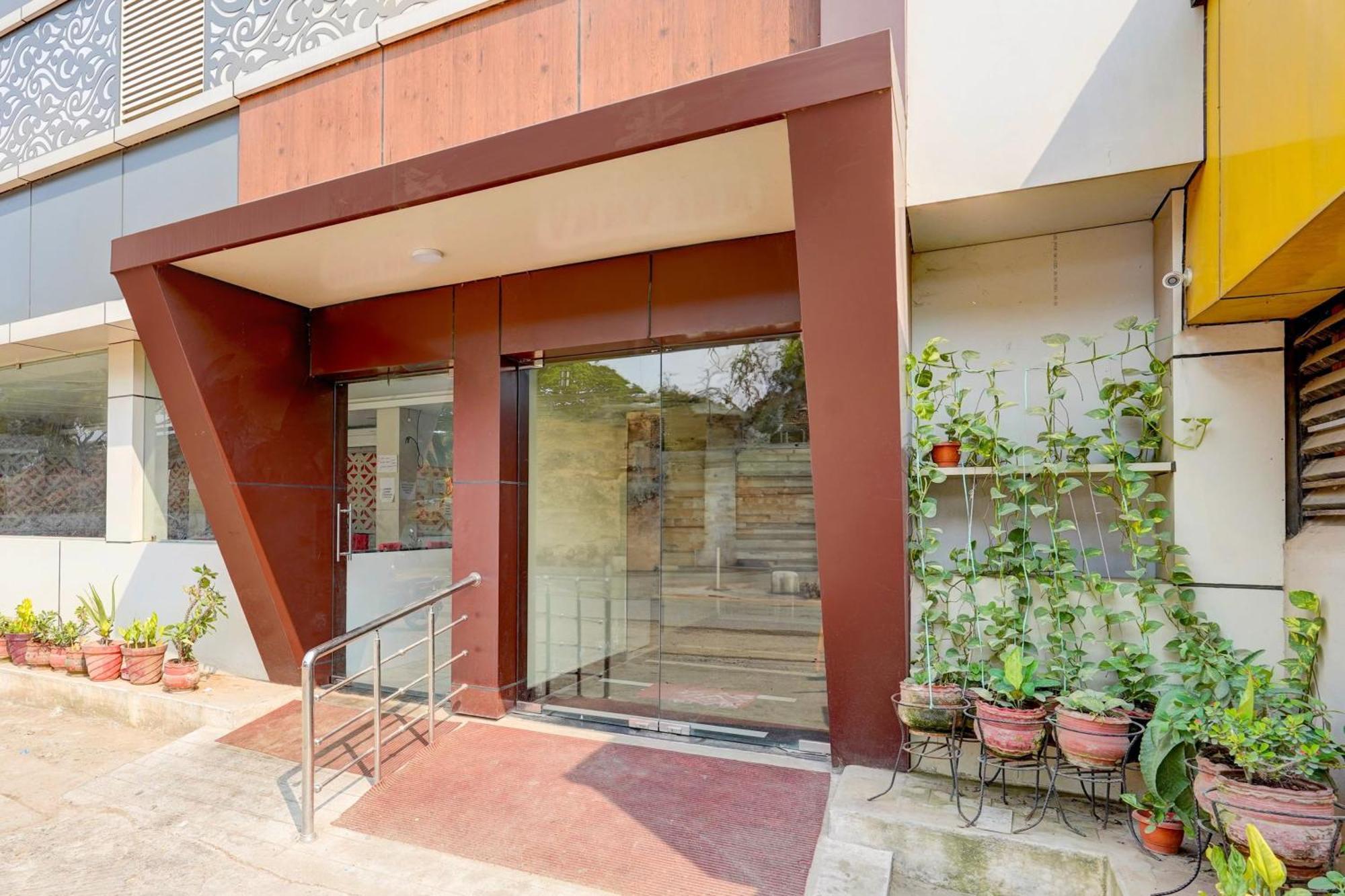 Super Hotel O Perungalathur Near Bus Stand Chennai Luaran gambar